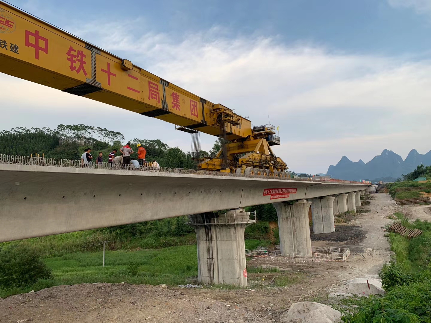 武江预应力加固在公路桥梁施工应用